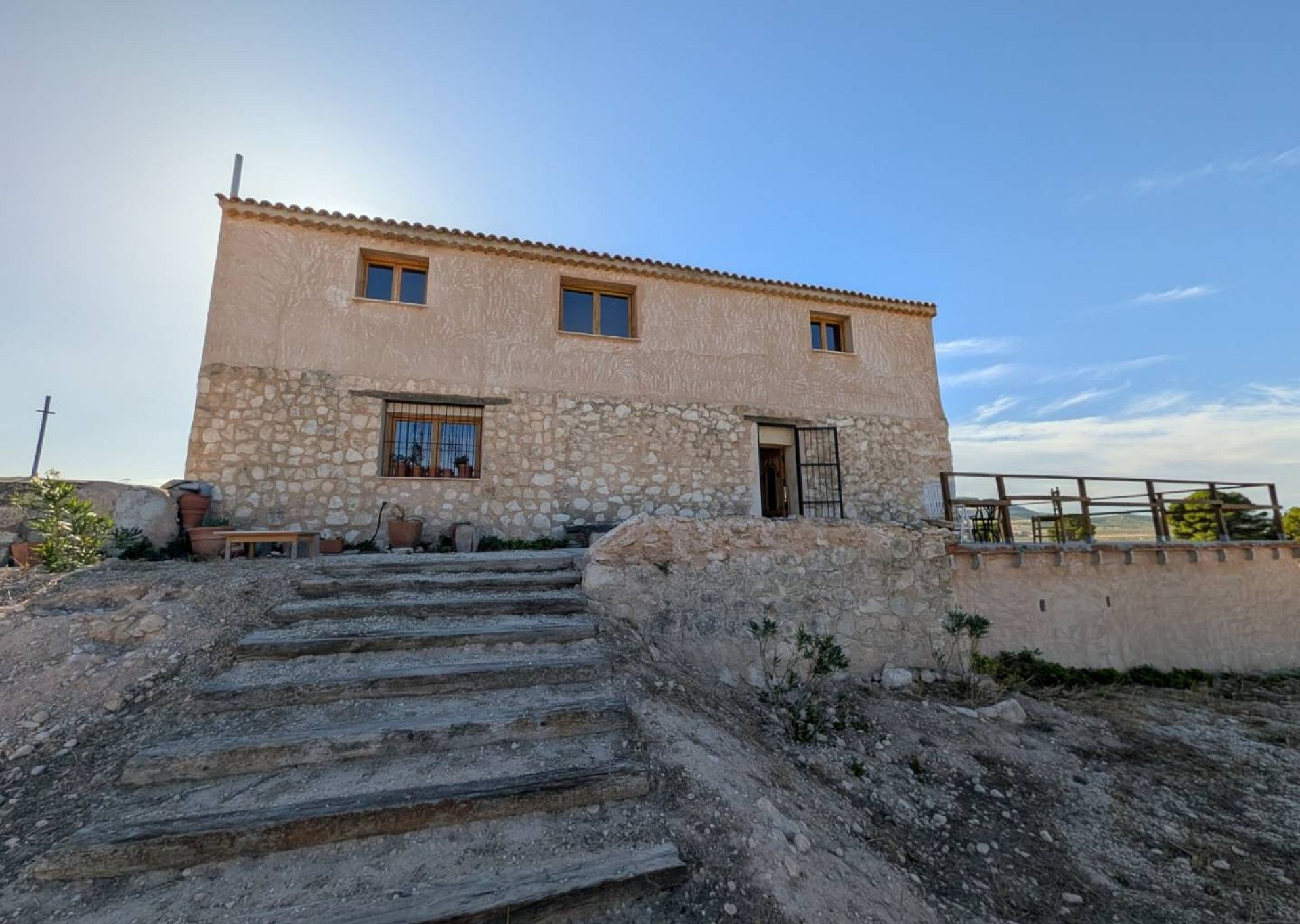 Resale - 3 Bedroom 2 Bathroom Country house in Salinas -  - Alicante