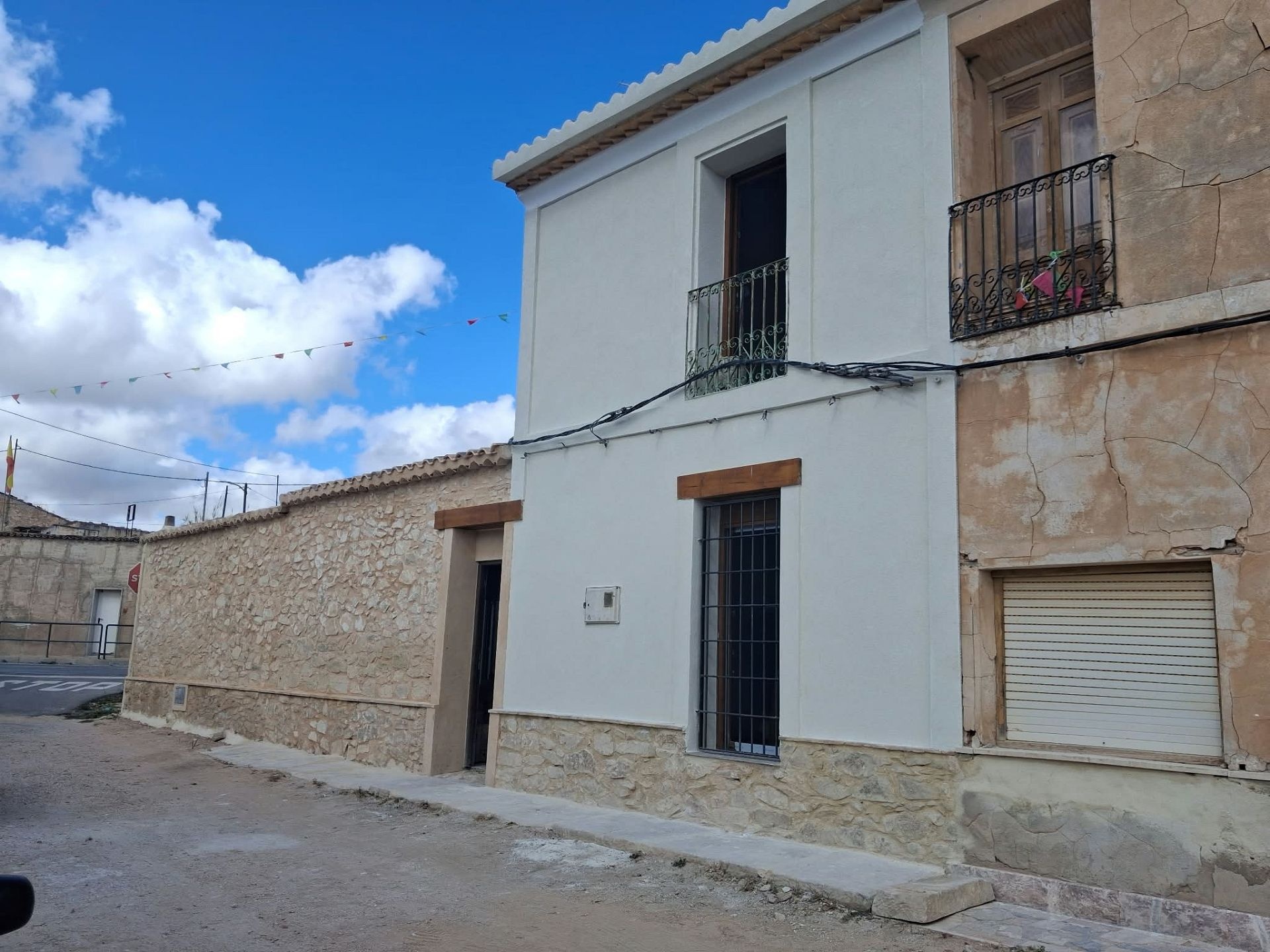 Resale - 3 Bedroom 3 Bathroom Country house in la Romana -  - Alicante