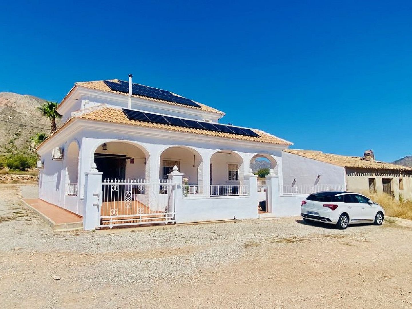 3 Bedroom 2 Bathroom Villa in Macisvenda