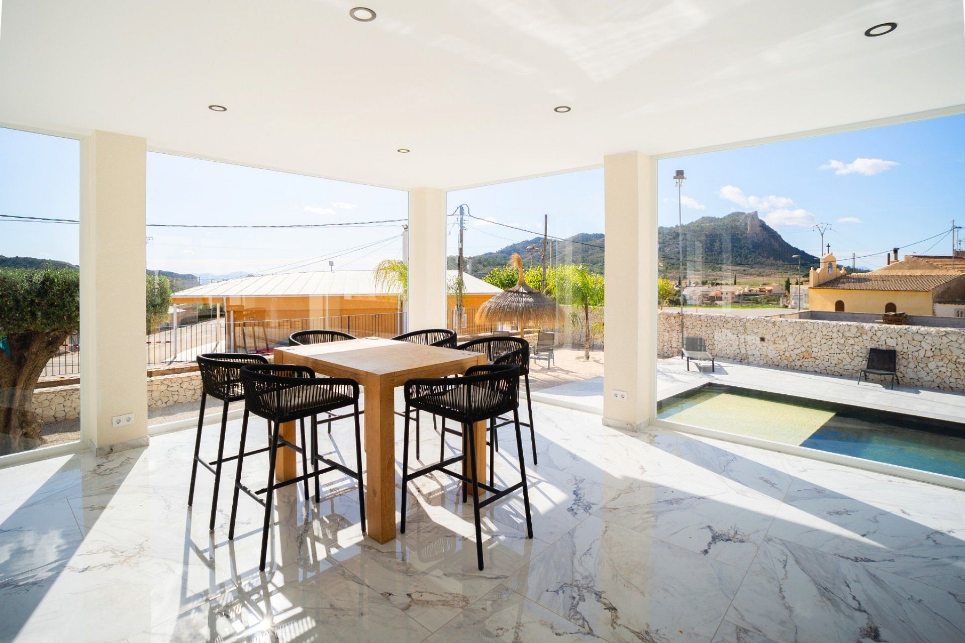 Resale - 5 Bedroom 5 Bathroom Villa in Fortuna -  - Murcia