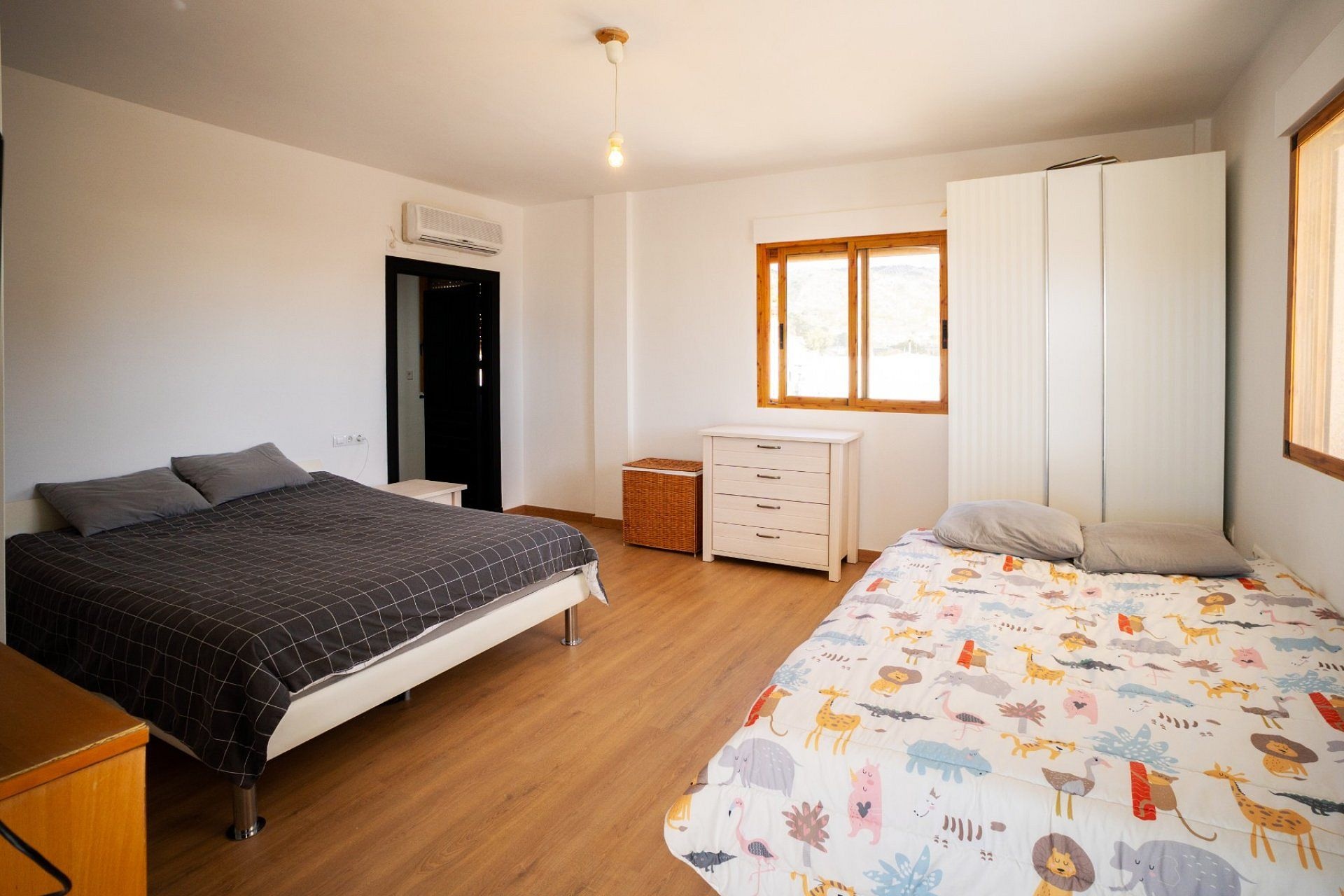 Resale - 5 Bedroom 5 Bathroom Villa in Fortuna -  - Murcia
