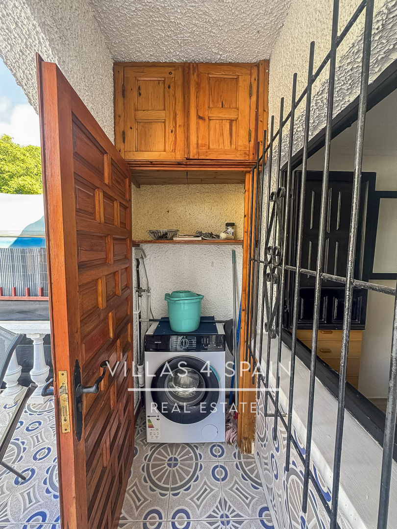Resale - 2-Bed 1 bath Townhouse with Private Garden & Sunny Terrace, in La Marina, San Fulgencio Alicante  - av. de londres - Alicante