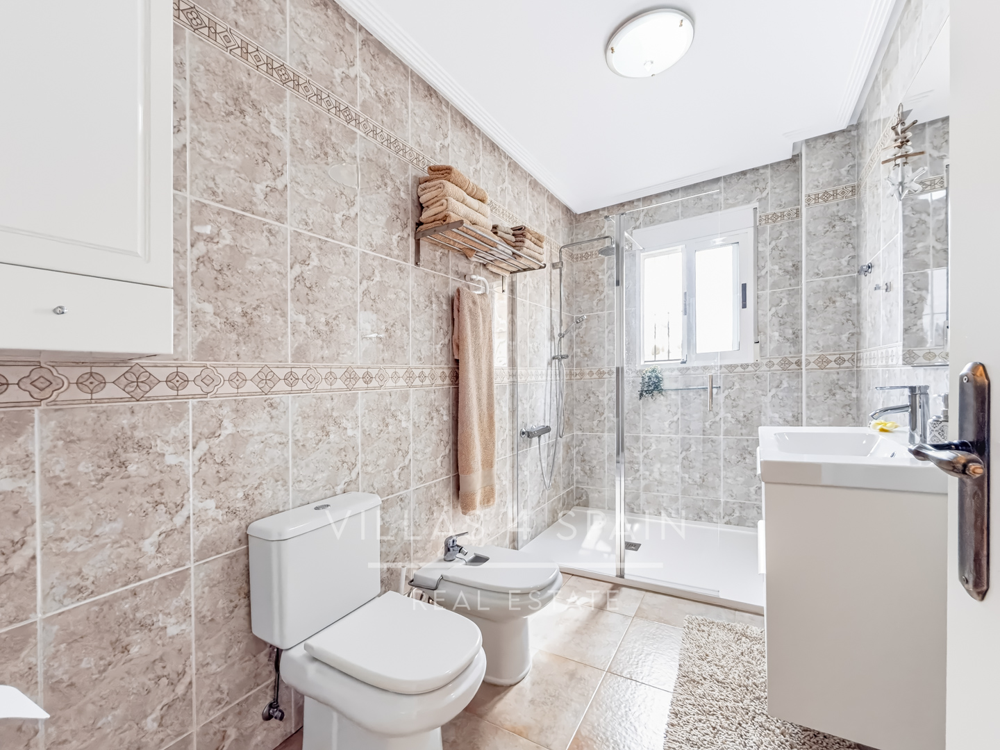 Resale - 6 bedroom 4 bathroom villa and cave house for sale in Las Casicas, Fortuna - paraje de las casicas - Murcia
