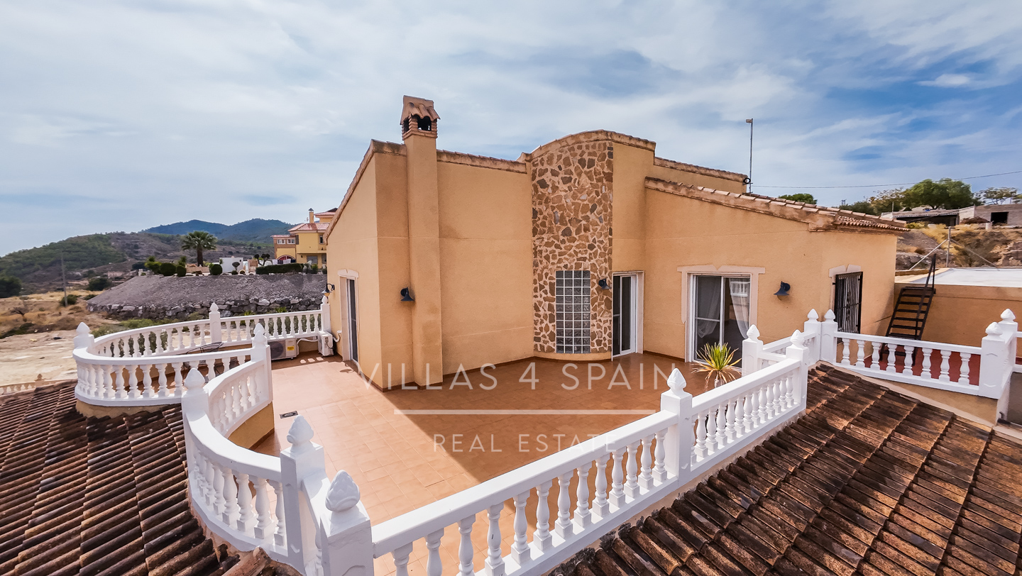 Resale - 6 bedroom 4 bathroom villa and cave house for sale in Las Casicas, Fortuna - paraje de las casicas - Murcia