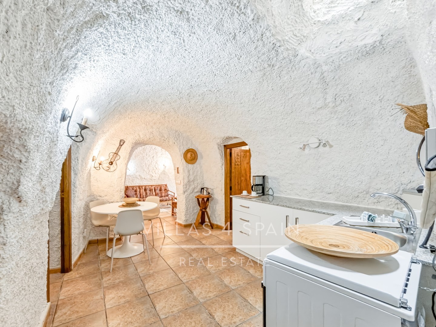 Resale - 6 bedroom 4 bathroom villa and cave house for sale in Las Casicas, Fortuna - paraje de las casicas - Murcia