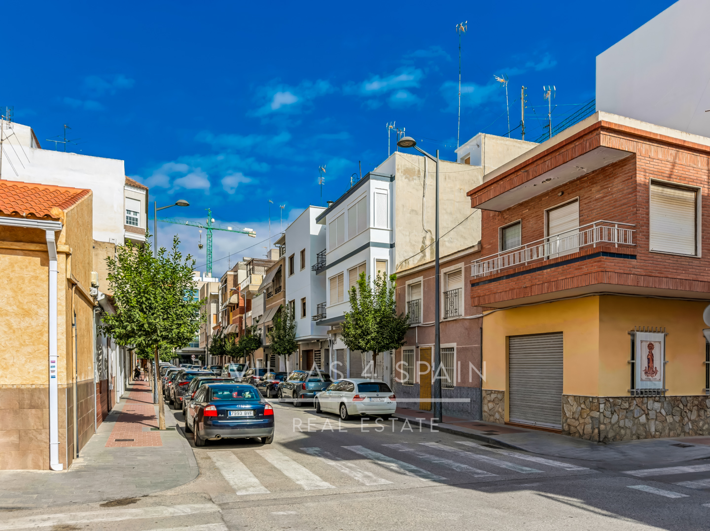Resale - 3 Bed 2 Bath Penthouse Apartment with roof terrace in Guardamar del Segura Town Centre - carrer sant jaume  - Alicante