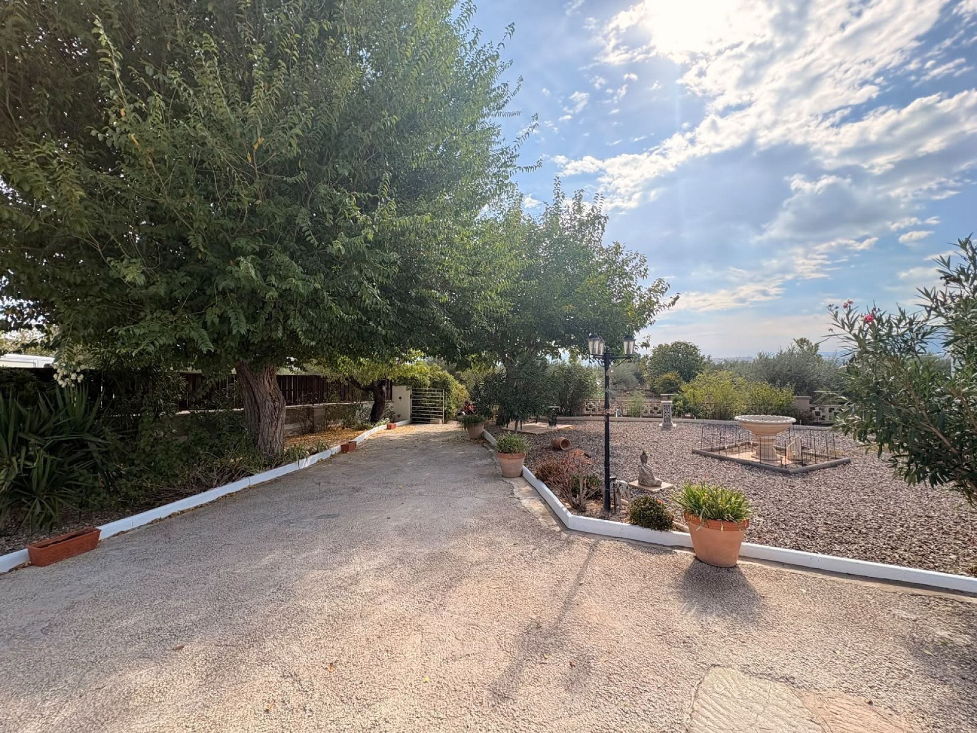 Resale - 3 Bedroom 2 Bathroom Villa in Caudete -  - Albacete