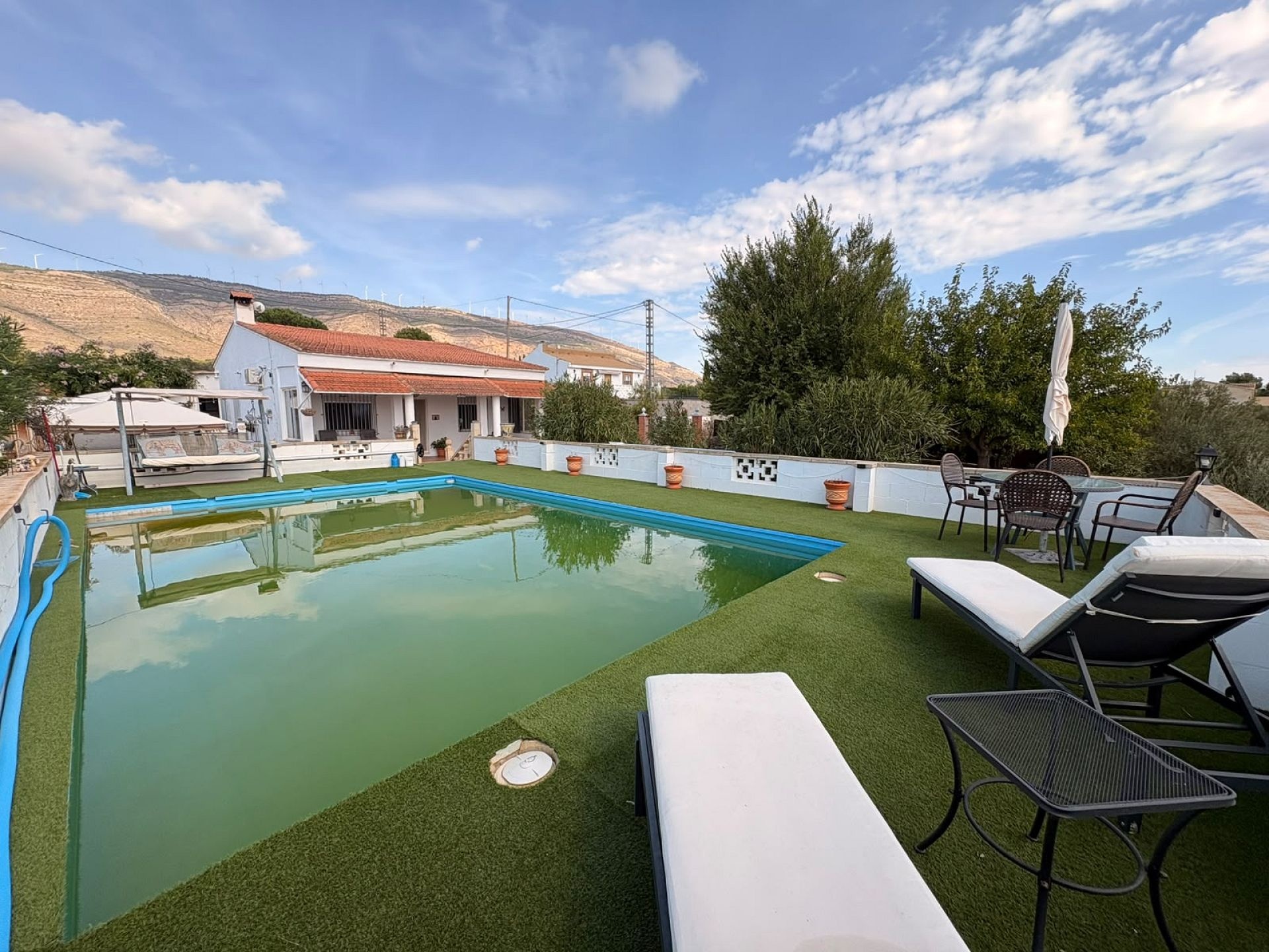 Resale - 3 Bedroom 2 Bathroom Villa in Caudete -  - Albacete