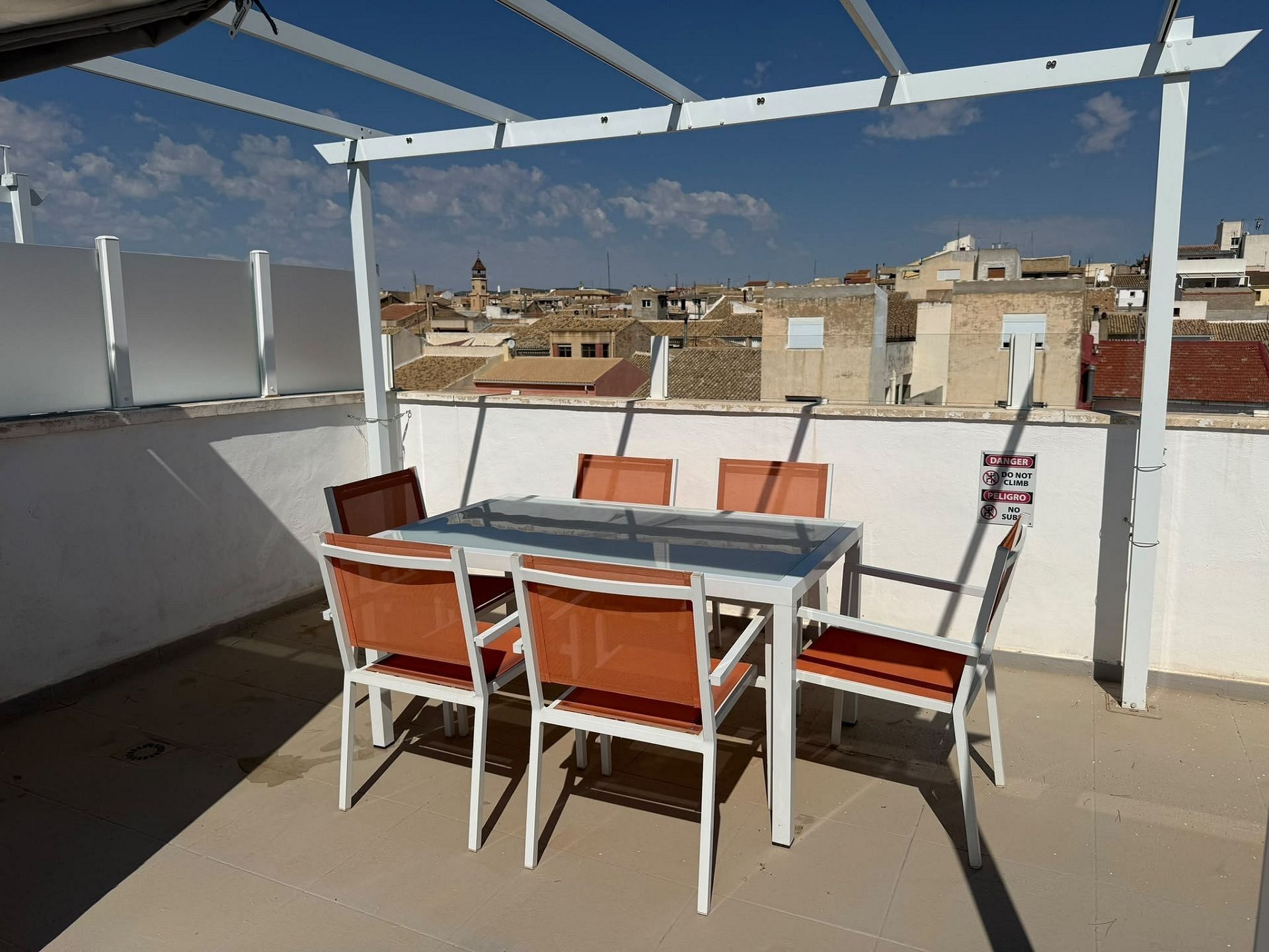 Resale - 3 Bedroom 2 Bathroom Apartment in Pinoso - , Pinoso, Alicante, Spain - Alicante