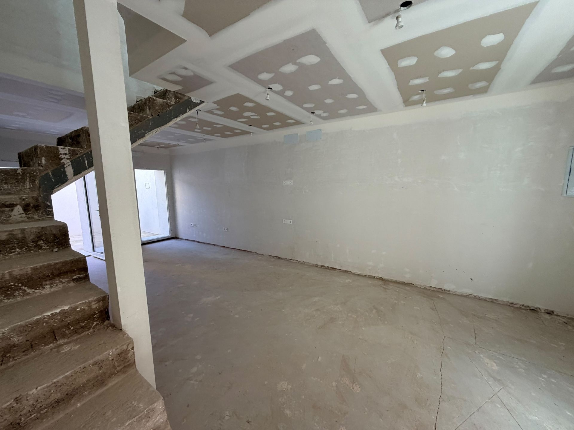 Resale - 4 Bedroom 2 Bathroom Townhouse in Caudete -  - Albacete