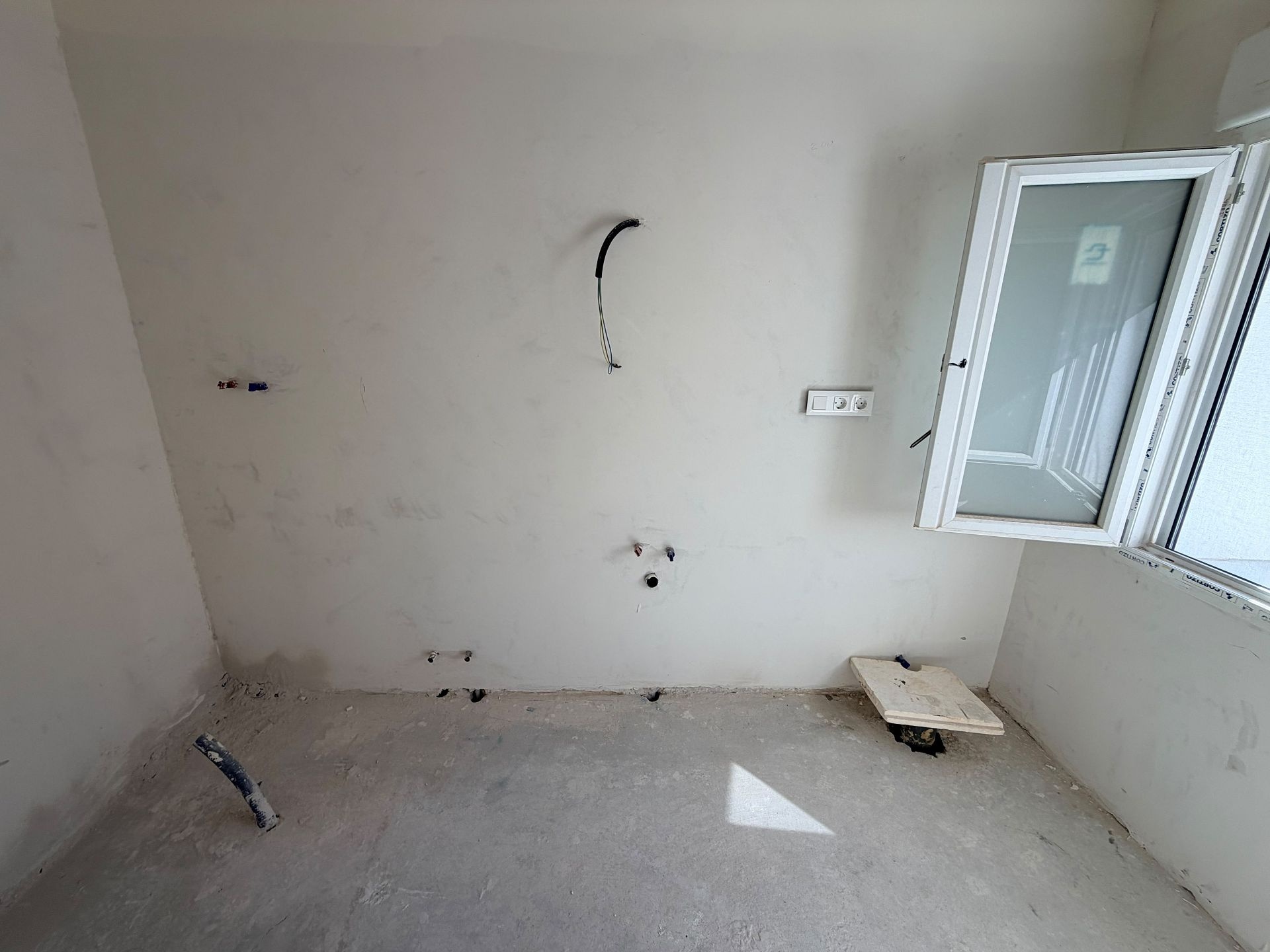 Resale - 4 Bedroom 2 Bathroom Townhouse in Caudete -  - Albacete
