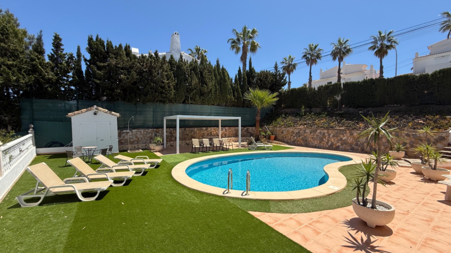Resale - 4 Bedroom 2 Bathroom Villa in Orihuela - Costa Blanca Sur  - Alicante