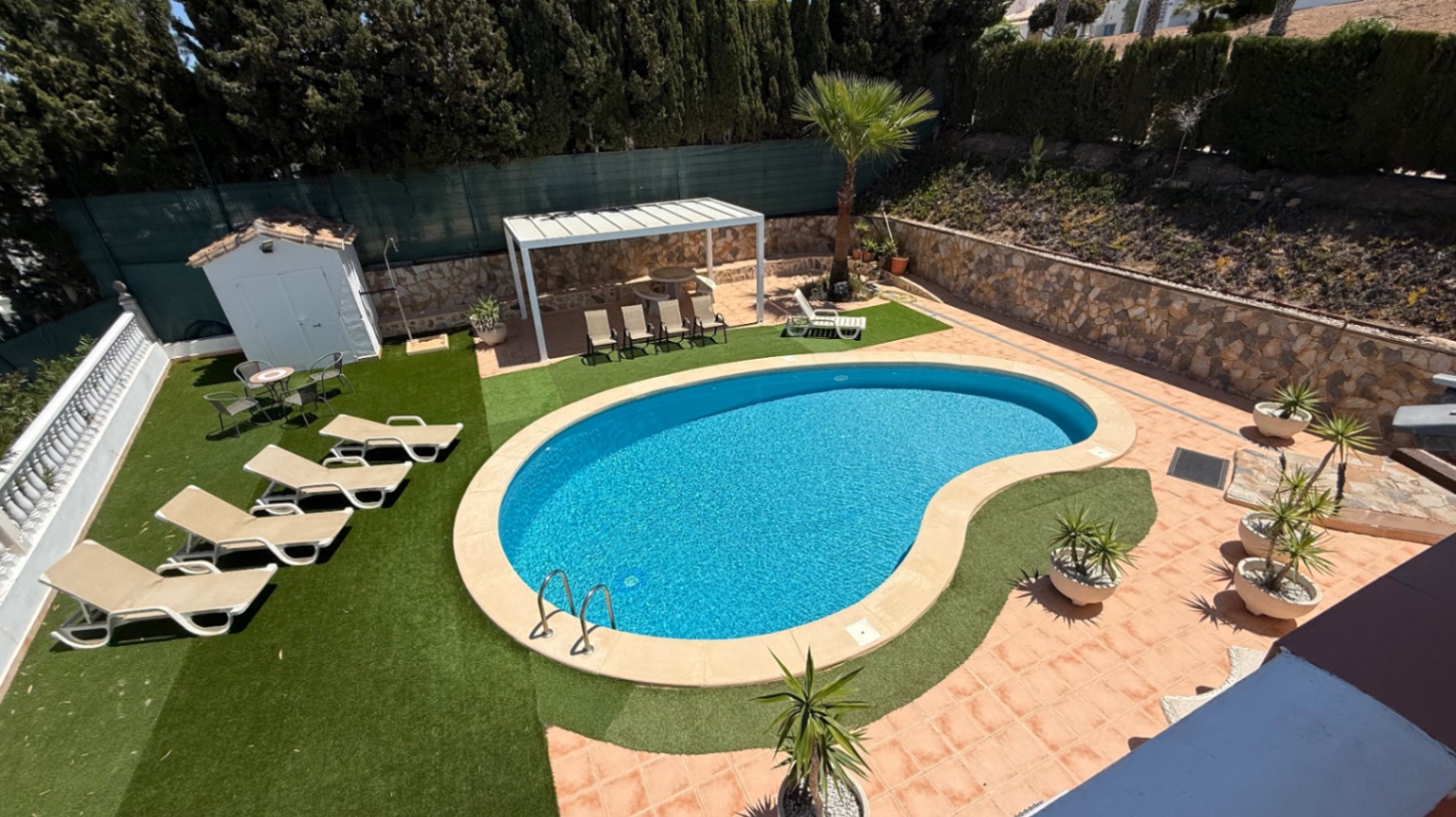 Resale - 4 Bedroom 2 Bathroom Villa in Orihuela - Costa Blanca Sur  - Alicante
