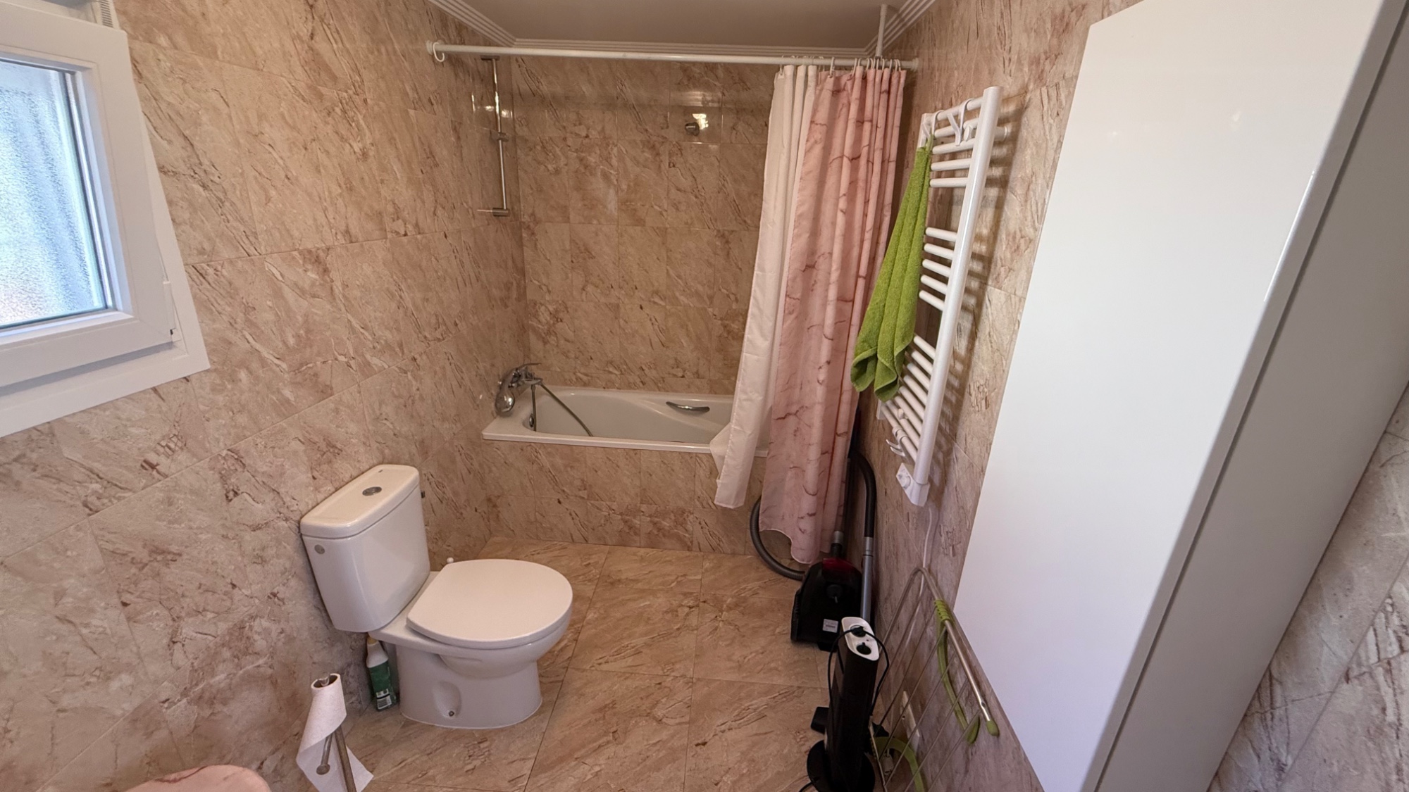 Resale - 7 Bedroom 4 Bathroom Villa in Torrevieja - Costa Blanca Sur  - Alicante