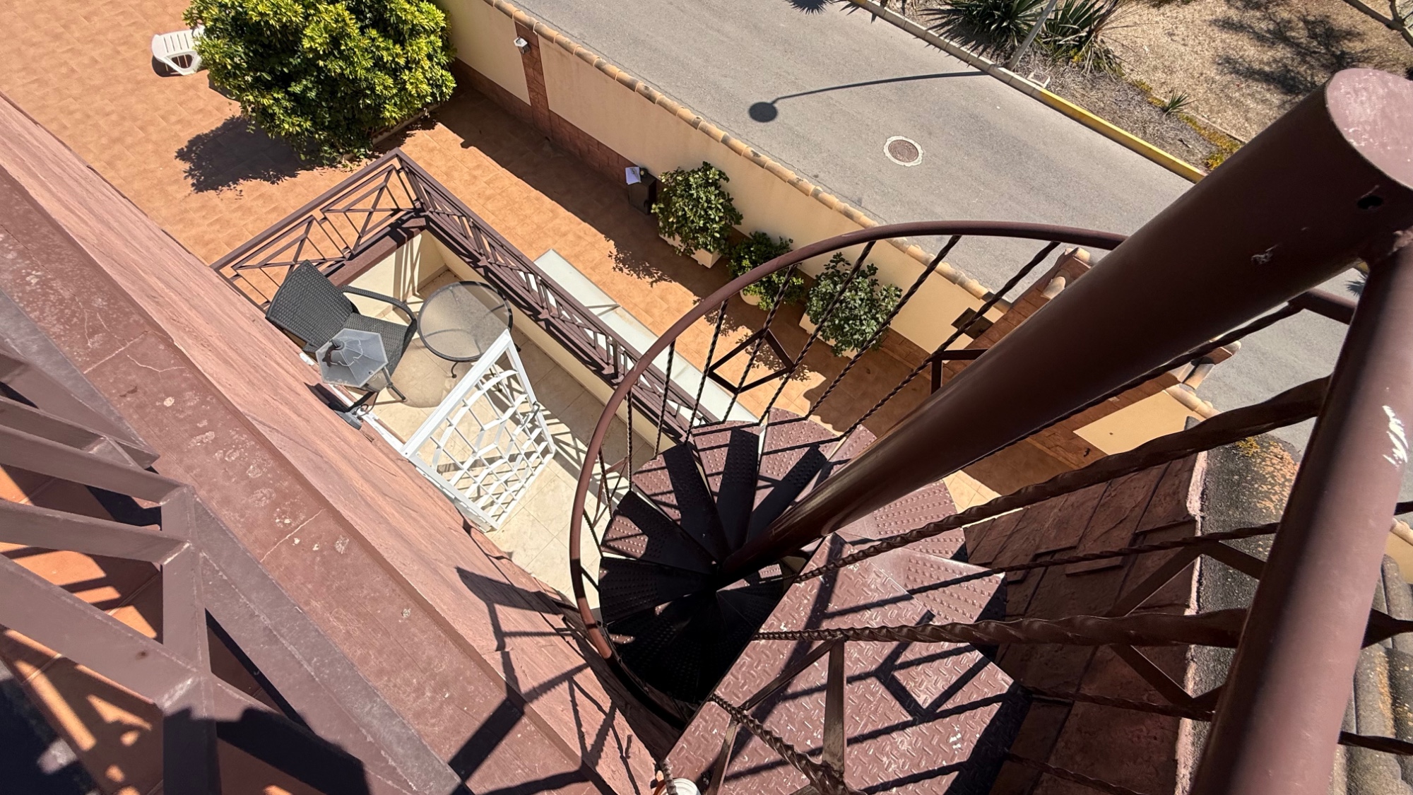 Resale - 7 Bedroom 4 Bathroom Villa in Torrevieja - Costa Blanca Sur  - Alicante