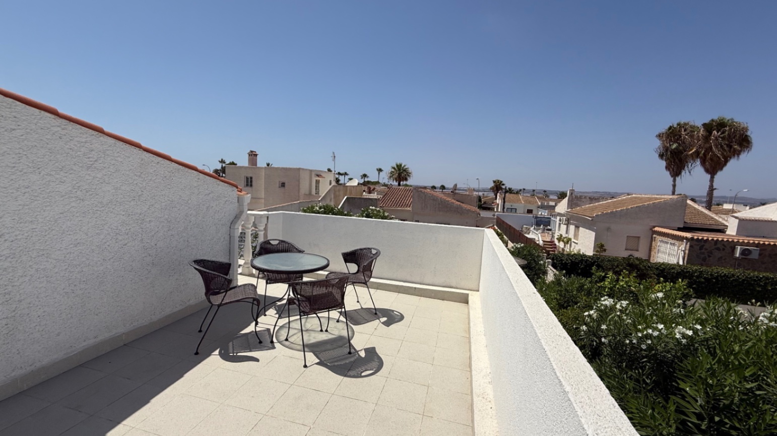 Resale - 3 Bedroom 3 Bathroom Villa in Torrevieja - Costa Blanca Sur  - Alicante