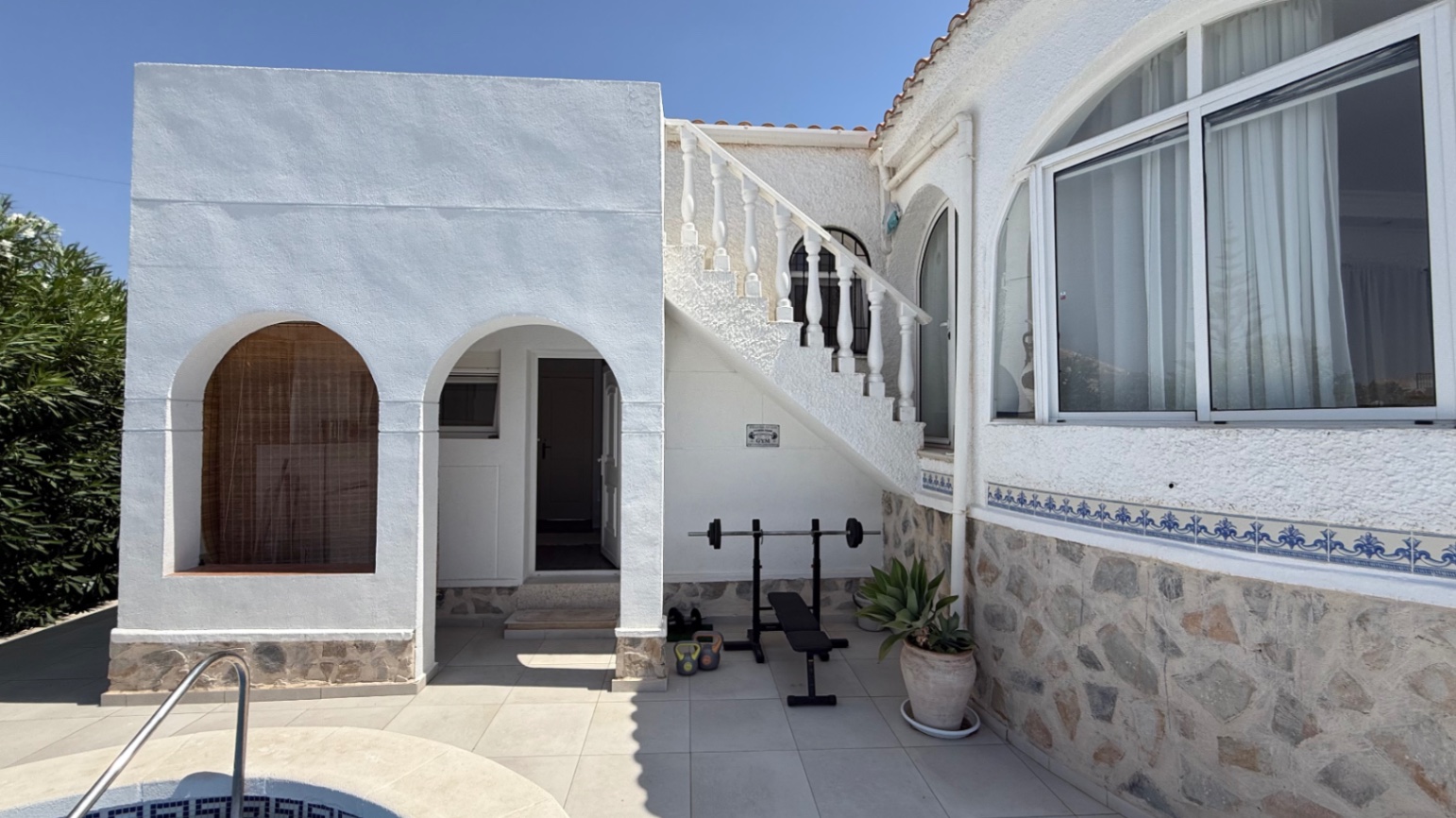 Resale - 3 Bedroom 3 Bathroom Villa in Torrevieja - Costa Blanca Sur  - Alicante