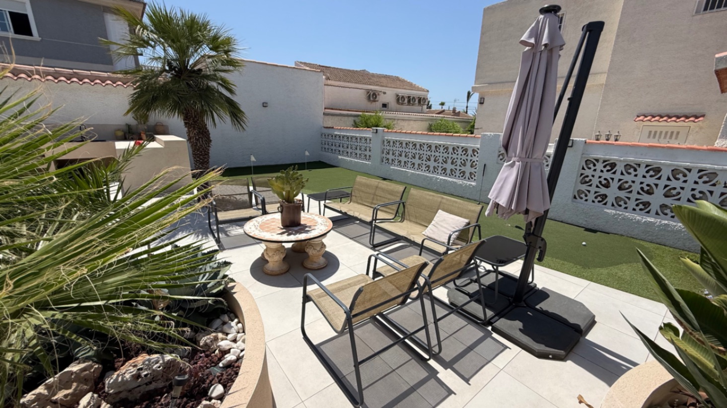 Resale - 3 Bedroom 3 Bathroom Villa in Torrevieja - Costa Blanca Sur  - Alicante