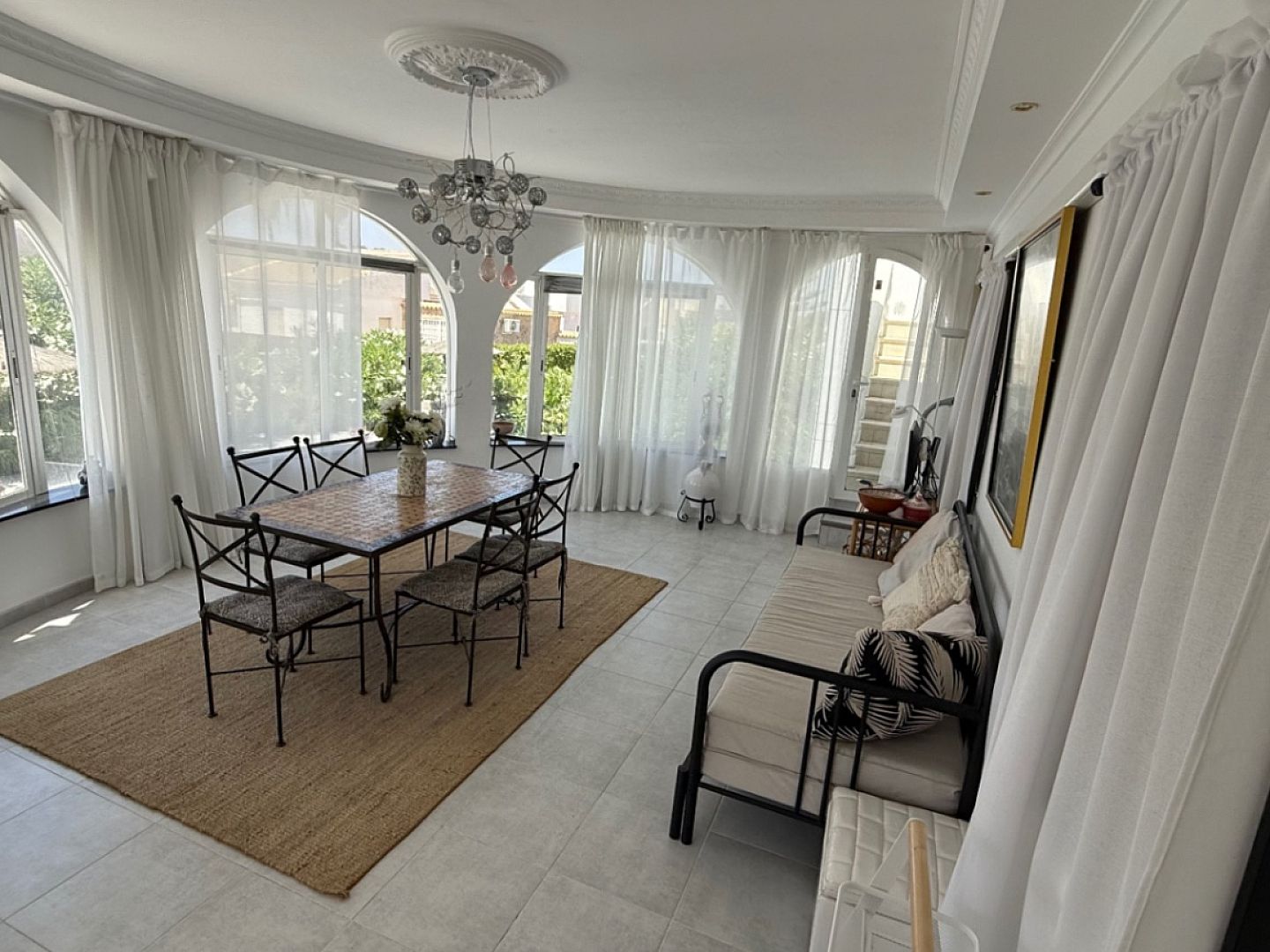 3 Bedroom 3 Bathroom Villa in Torrevieja