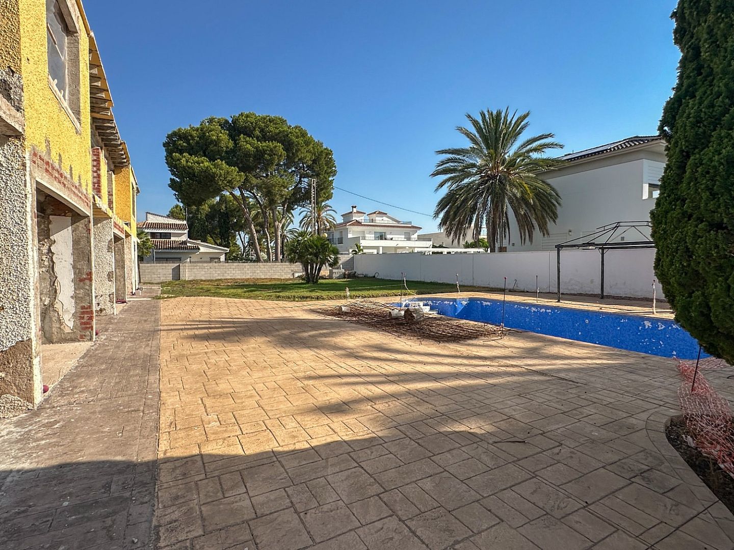 5 Bedroom 3 Bathroom Villa in Cabo Roig