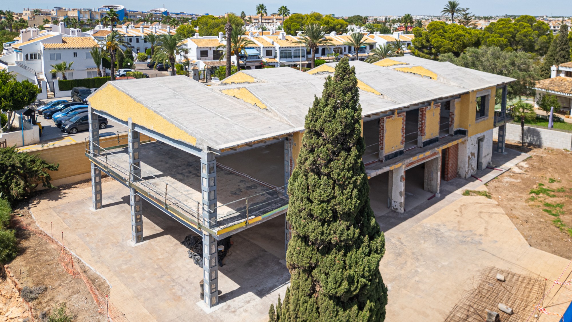 Resale - 5 Bedroom 3 Bathroom Villa in Cabo Roig - Cabo Roig  - Alicante