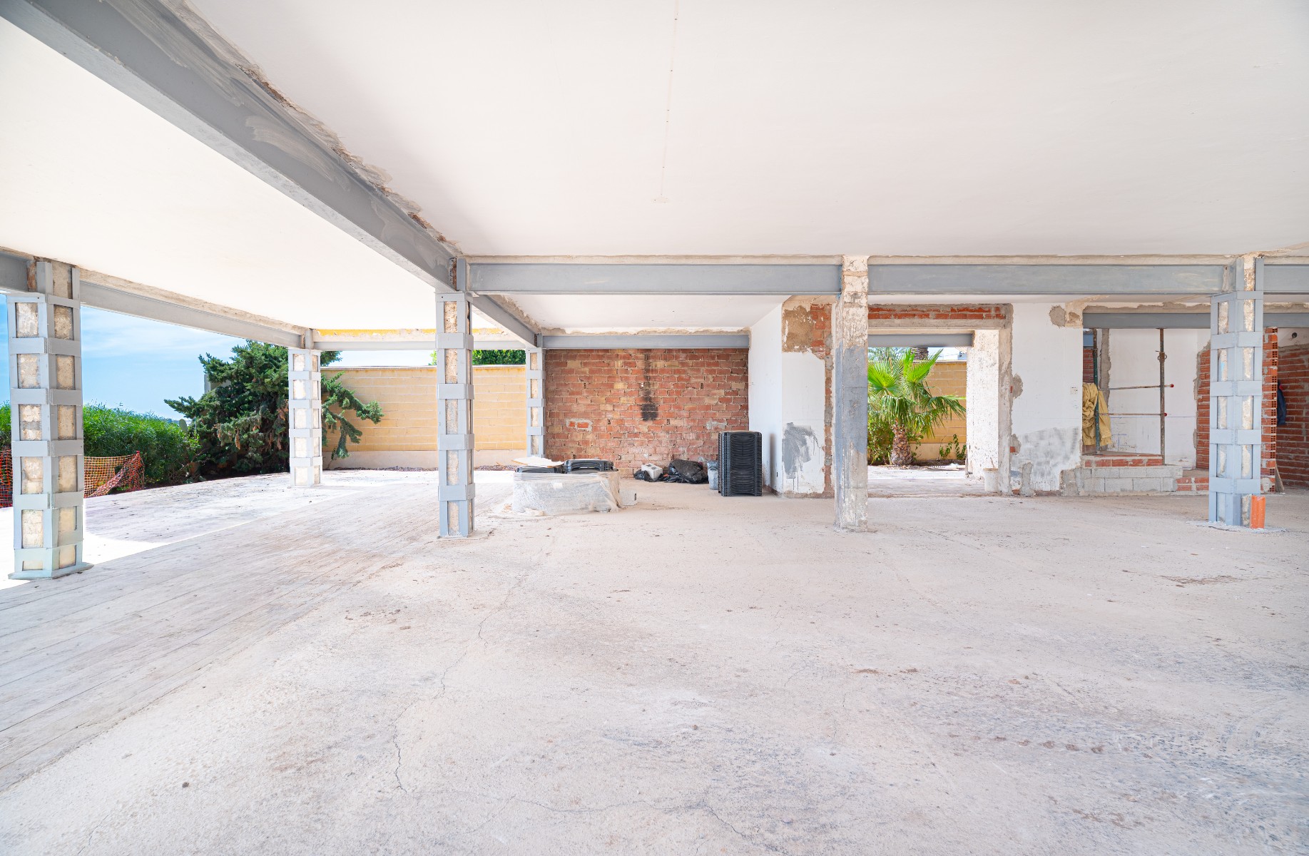 Resale - 5 Bedroom 3 Bathroom Villa in Cabo Roig - Cabo Roig  - Alicante
