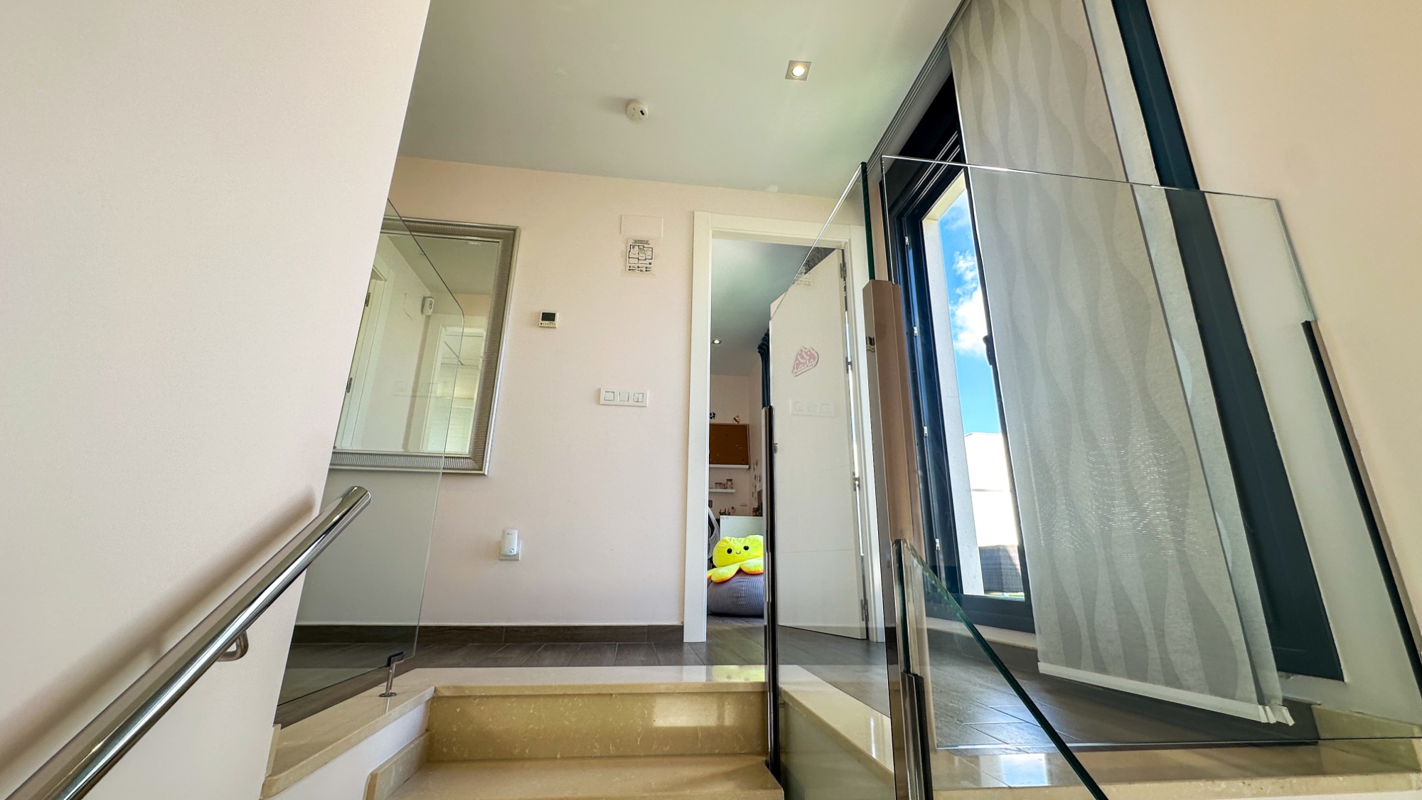 Resale - 5 Bedroom 3 Bathroom Villa in Torrevieja - Nueva Torrevieja - Aguas Nuevas  - Alicante