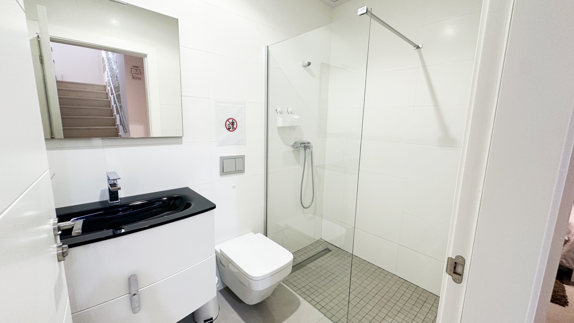 Resale - 5 Bedroom 3 Bathroom Villa in Torrevieja - Nueva Torrevieja - Aguas Nuevas  - Alicante