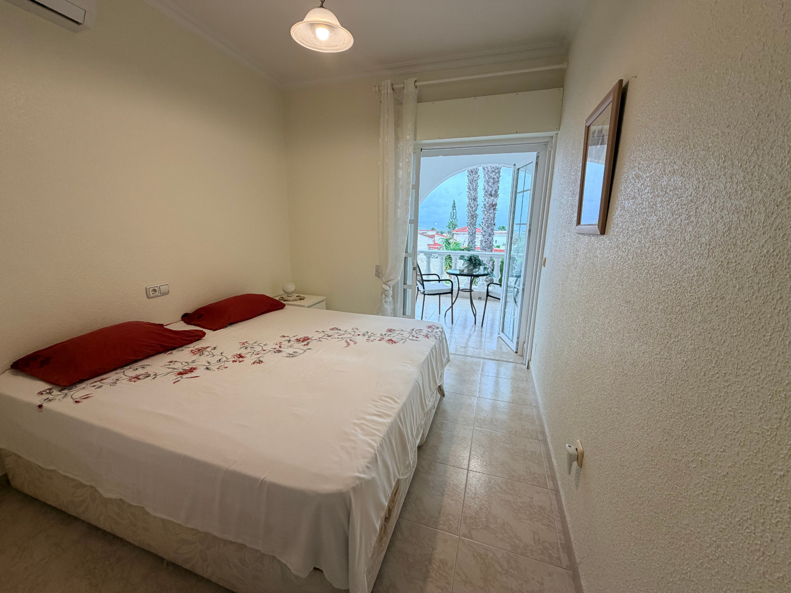 Resale - 5 Bedroom 3 Bathroom Villa in Ciudad Quesada - Ciudad Quesada  - Alicante
