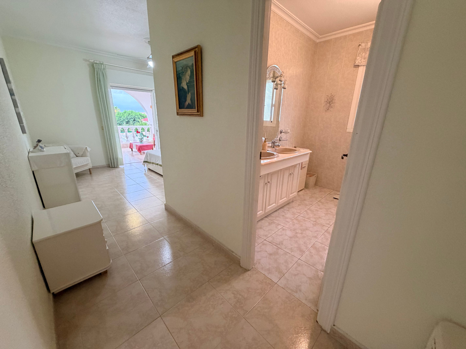 Resale - 5 Bedroom 3 Bathroom Villa in Ciudad Quesada - Ciudad Quesada  - Alicante
