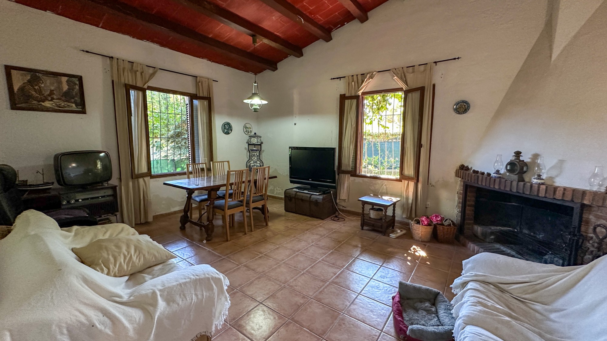 Resale - 4 Bedroom 2 Bathroom Villa in Orihuela Costa - Punta Prima  - Alicante