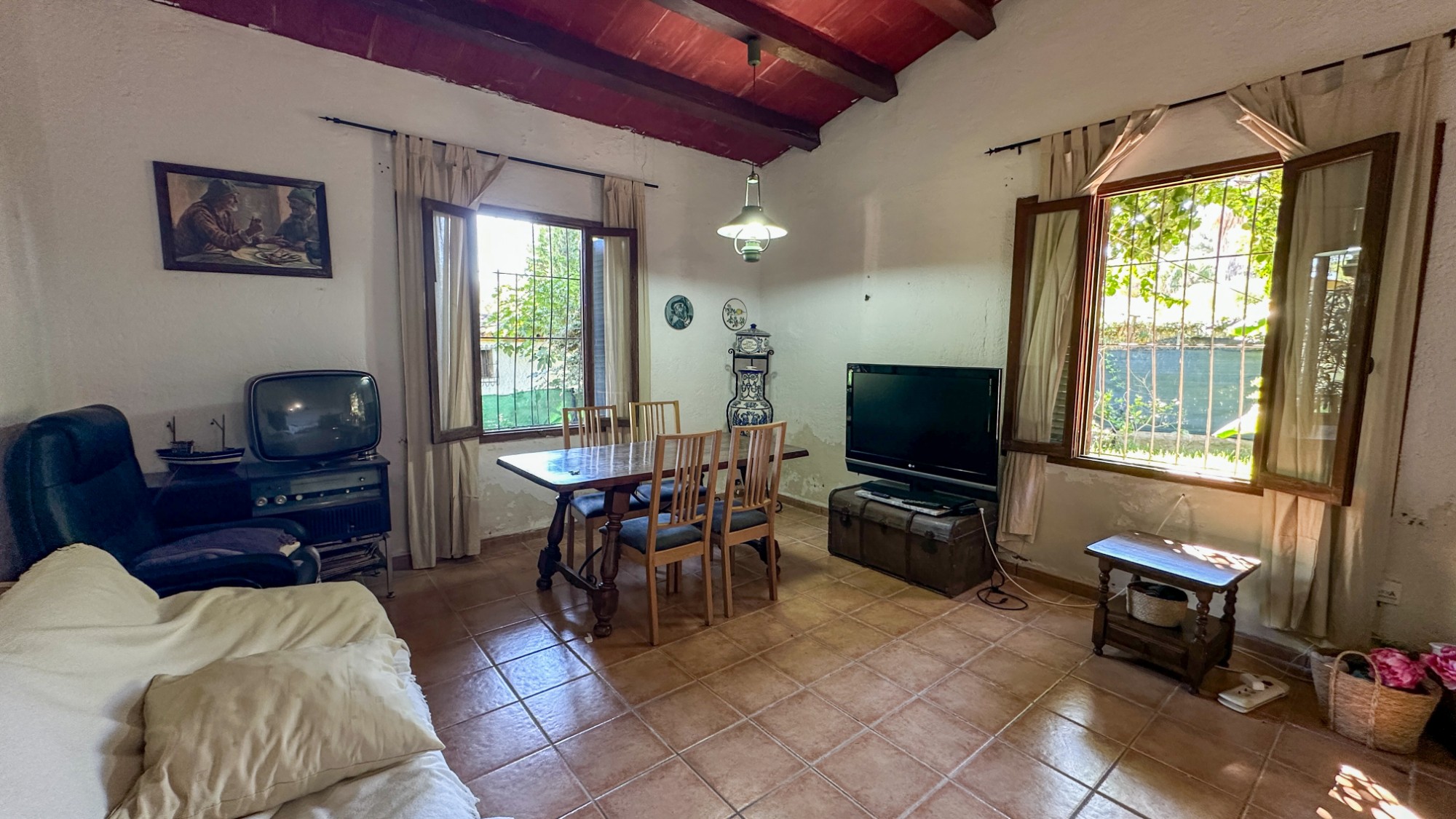 Resale - 4 Bedroom 2 Bathroom Villa in Orihuela Costa - Punta Prima  - Alicante
