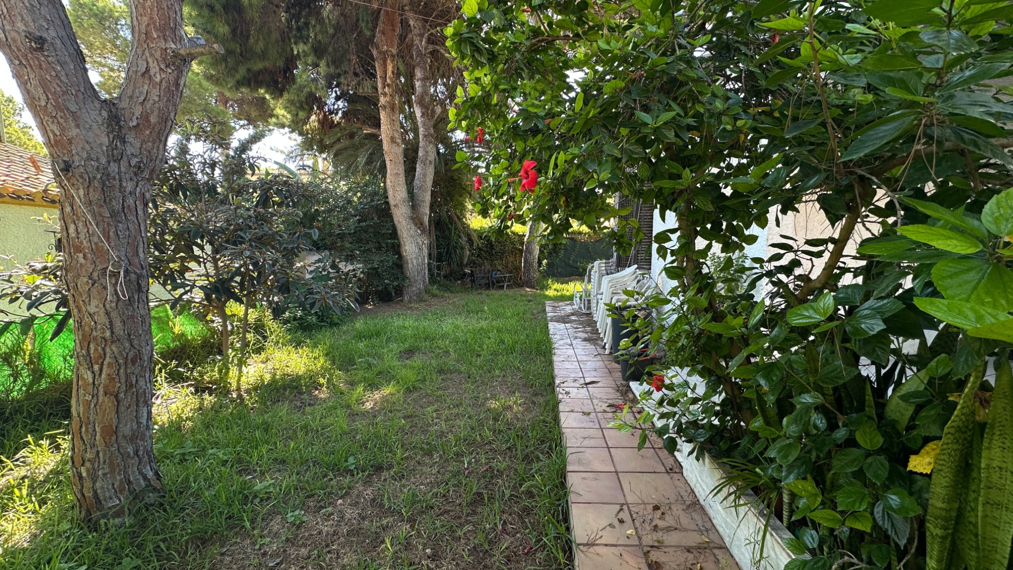 Resale - 4 Bedroom 2 Bathroom Villa in Orihuela Costa - Punta Prima  - Alicante