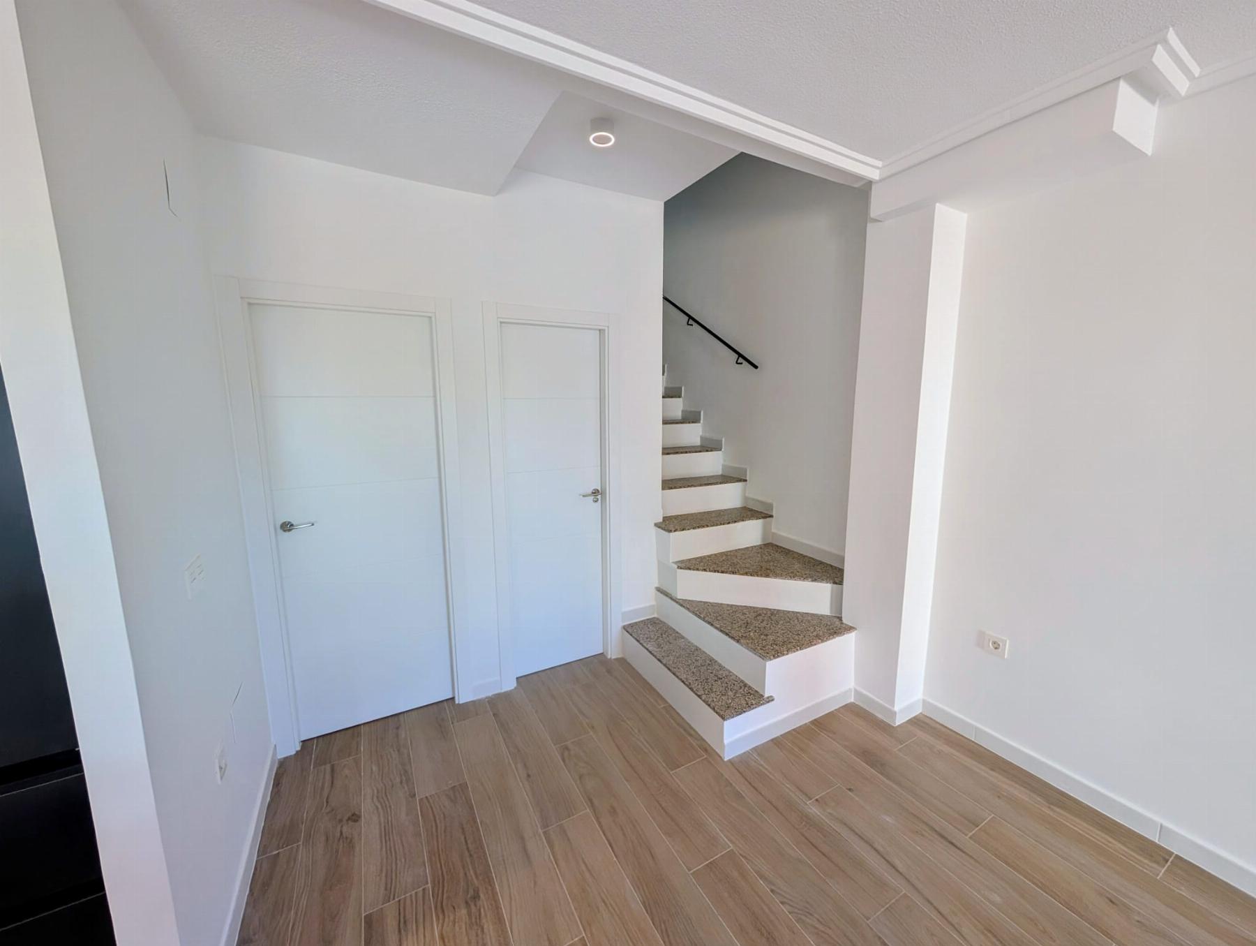 Resale - 3 Bedroom 2 Bathroom Chalet in Orihuela Costa - Dream Hills  - Alicante