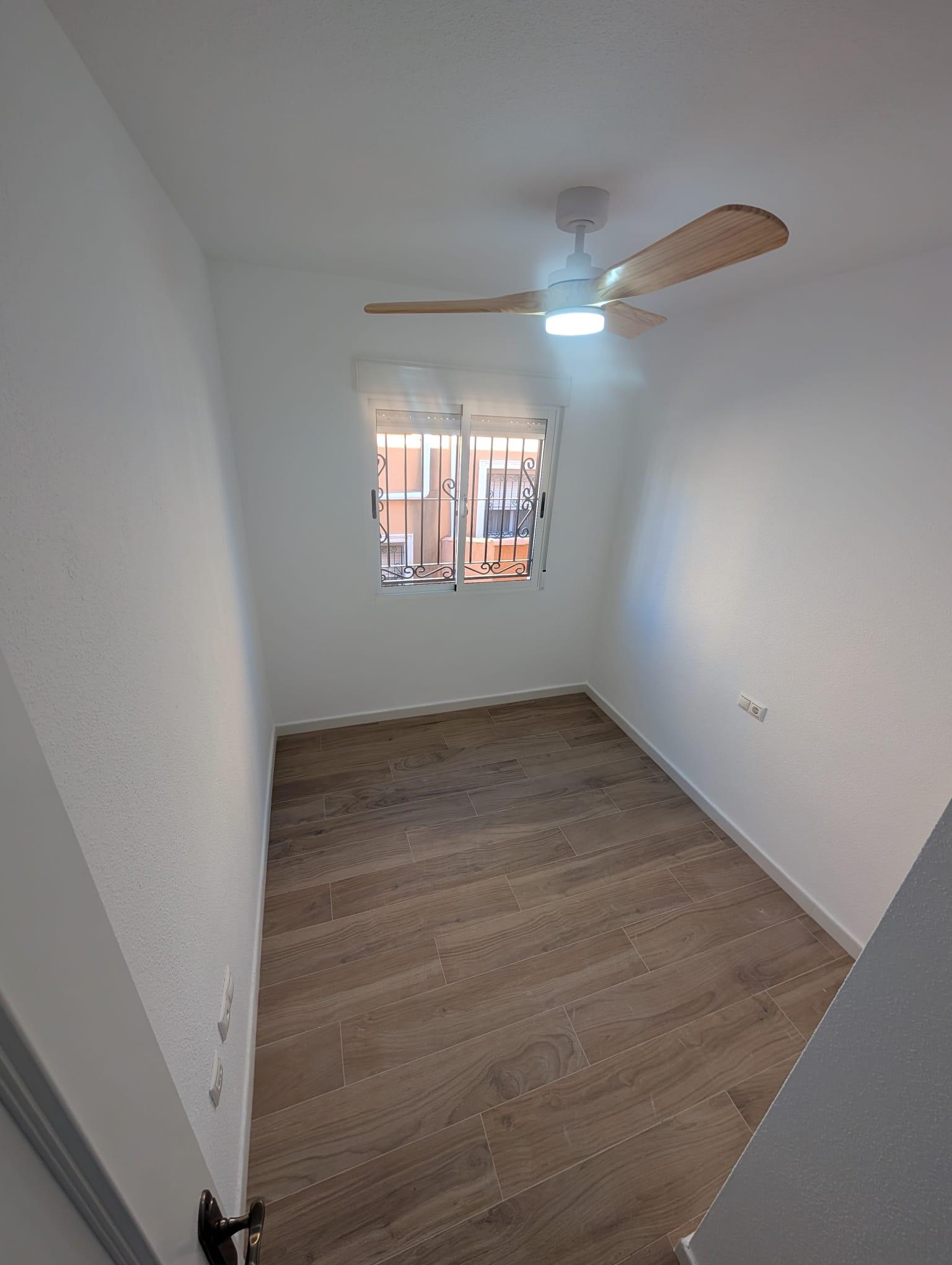 Resale - 3 Bedroom 2 Bathroom Chalet in Orihuela Costa - Dream Hills  - Alicante