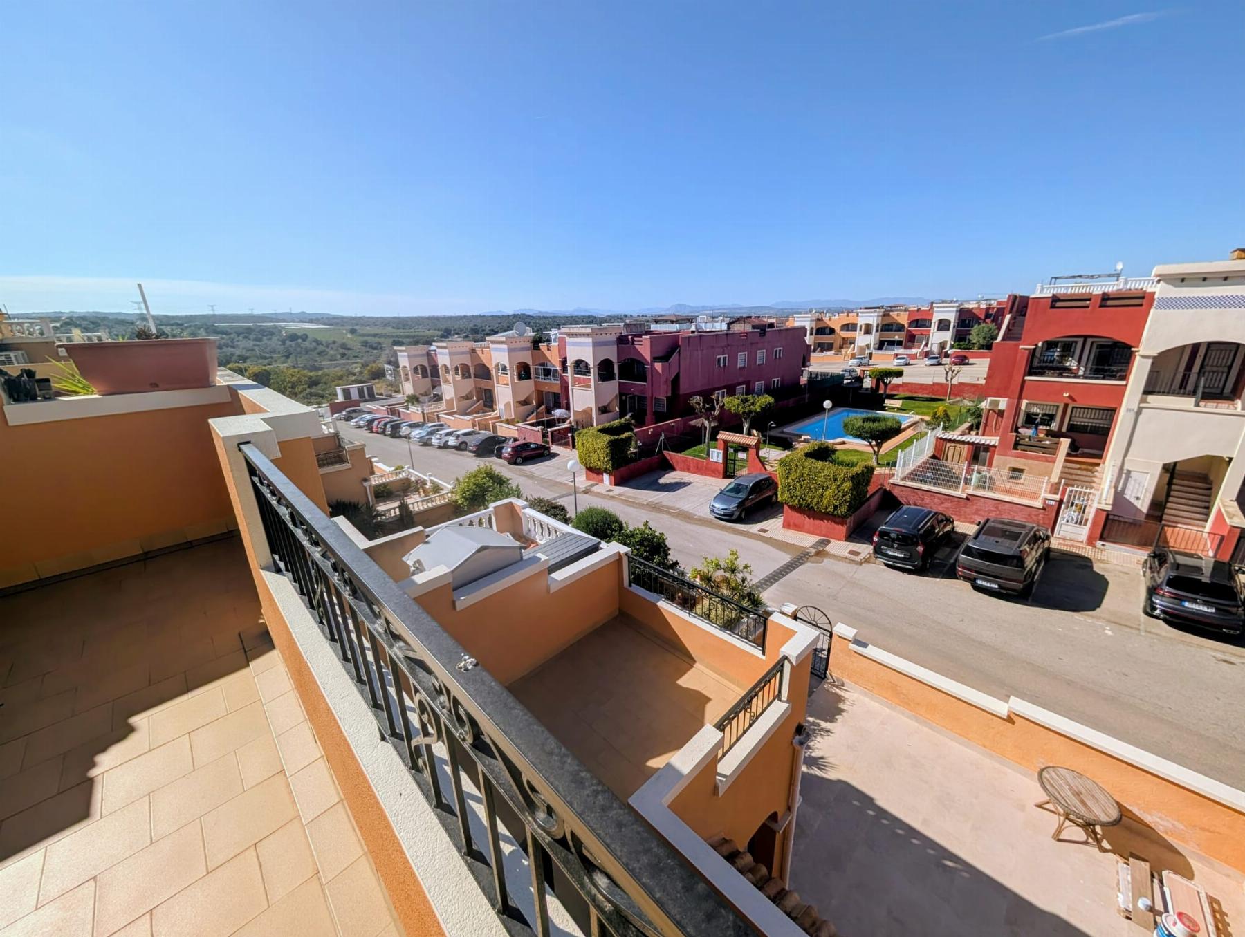 Resale - 3 Bedroom 2 Bathroom Chalet in Orihuela Costa - Dream Hills  - Alicante