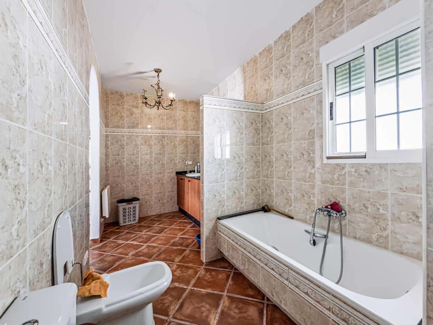 Resale - 6 Bed 4 Bath Villa with Pool and Large Plot with multiple garages in Fortuna  - calle baños 3 - Murcia