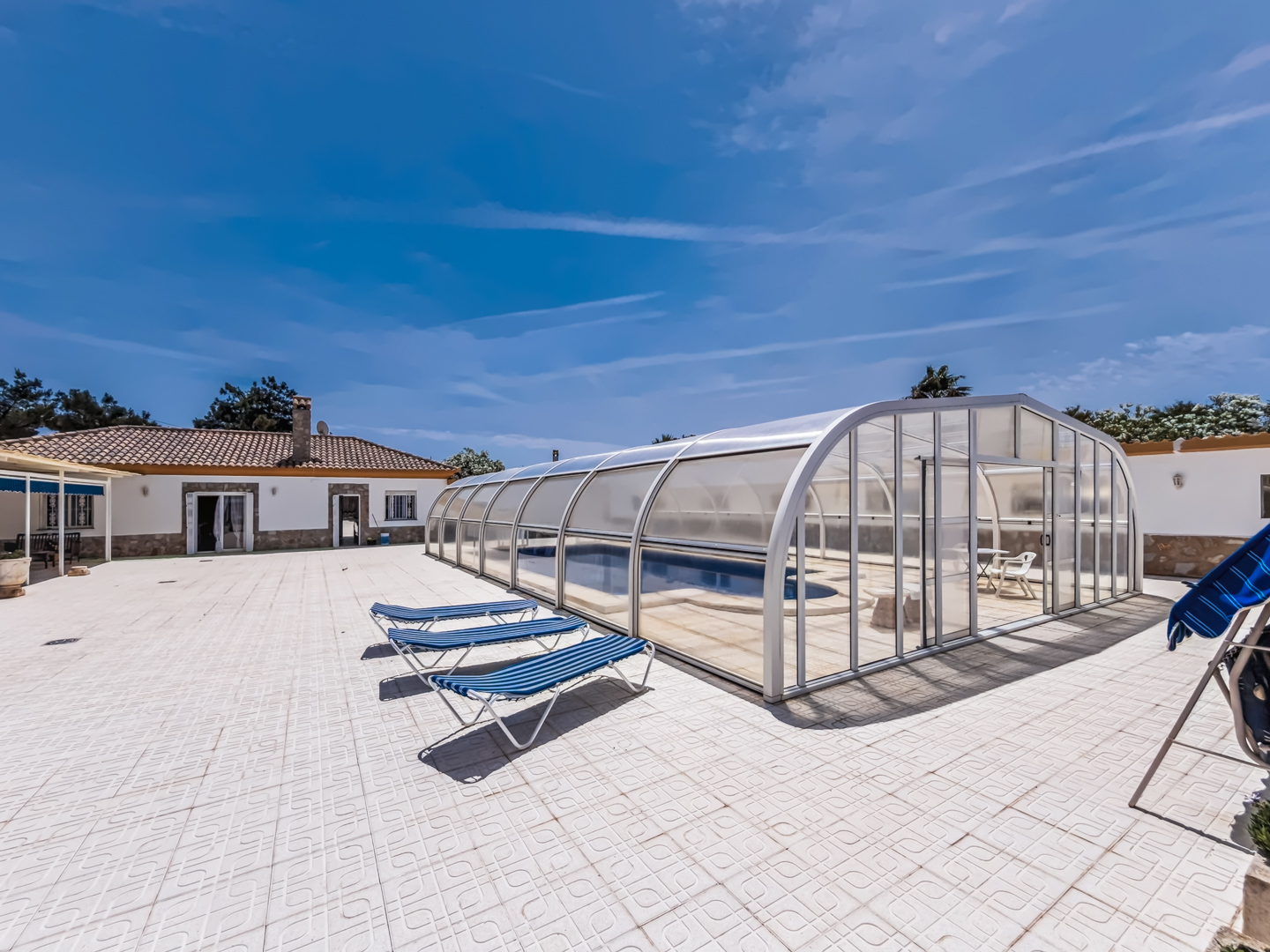 Resale - 6 Bed 4 Bath Villa with Pool and Large Plot with multiple garages in Fortuna  - calle baños 3 - Murcia