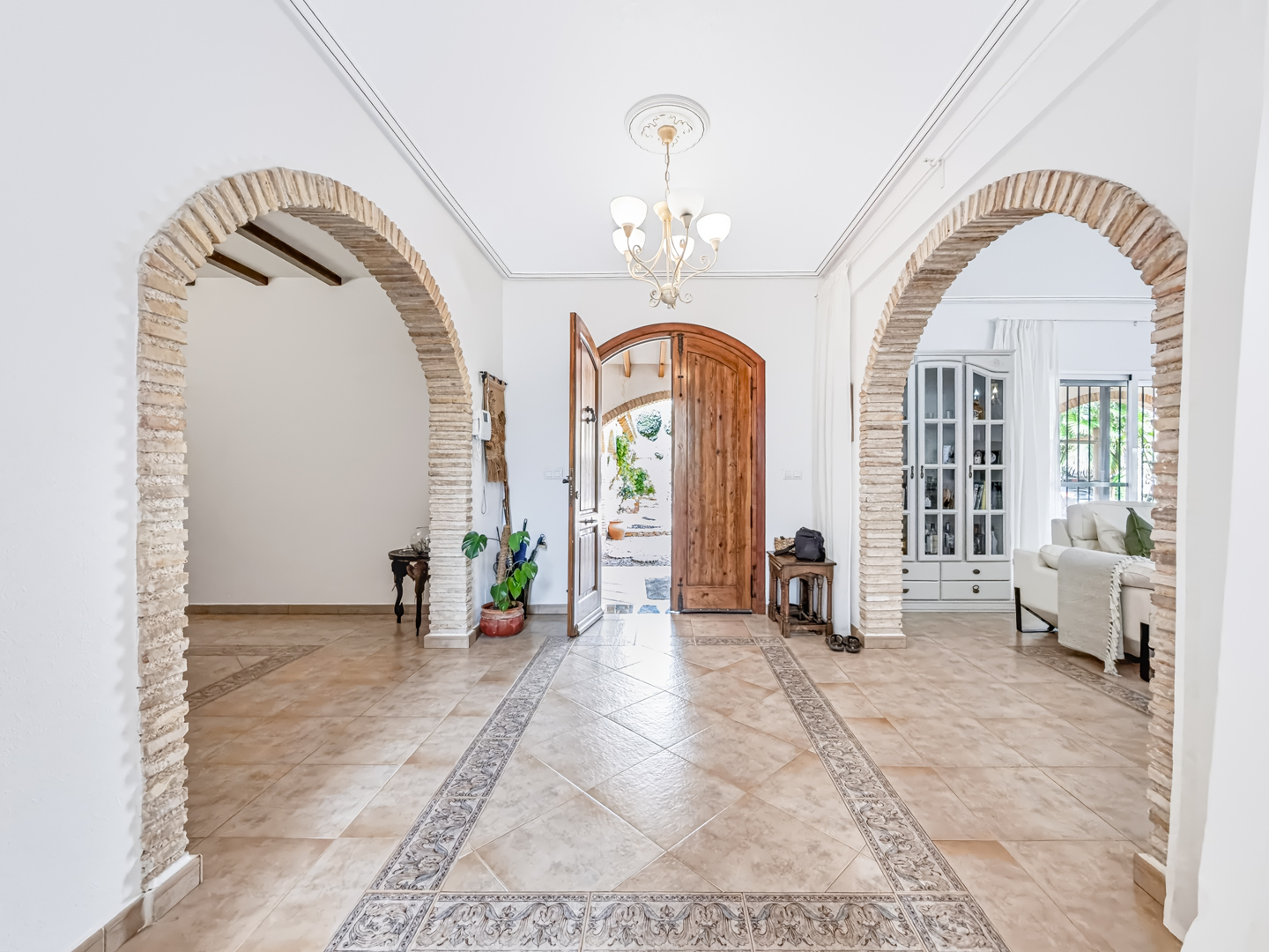 Resale - 6 bedroom 4 bathroom villa and cave house for sale in Las Casicas, Fortuna - paraje de las casicas - Murcia