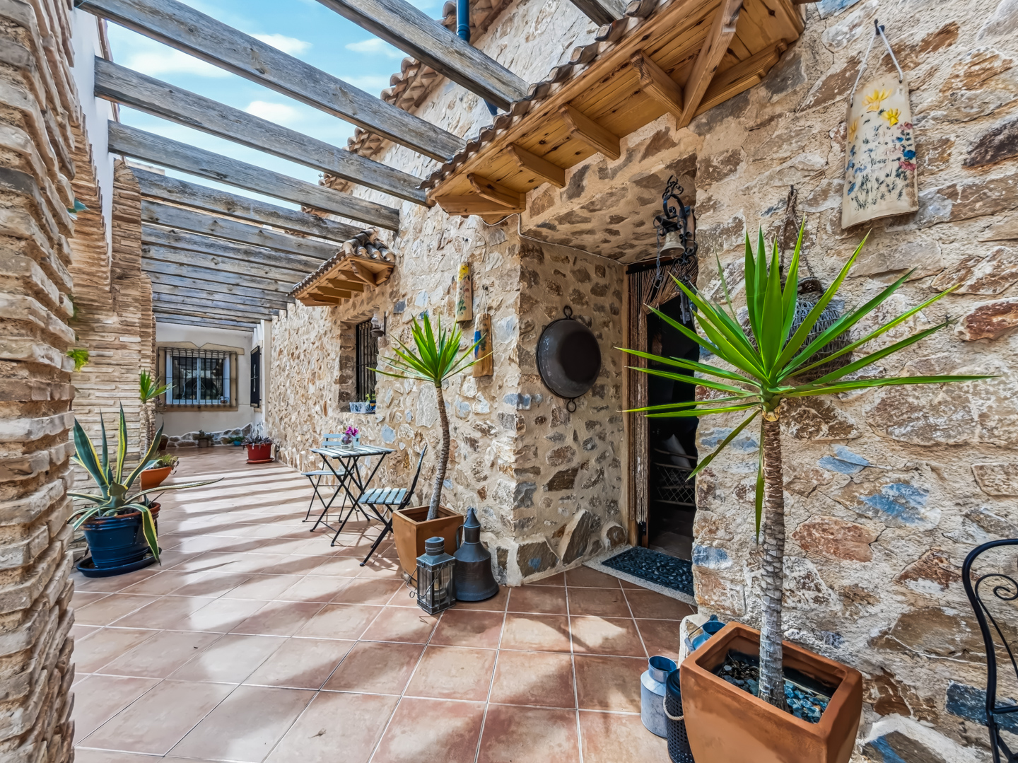 Resale - 6 bedroom 4 bathroom villa and cave house for sale in Las Casicas, Fortuna - paraje de las casicas - Murcia